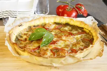 Tarte tomates mozzarella au basilic