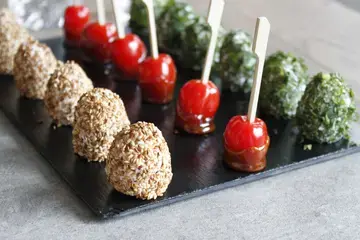Petits oeufs déguisés