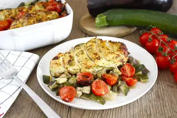 Poulet mariné et petits légumes
