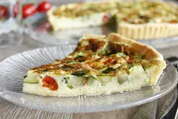 Tarte courgette tomates ail persil