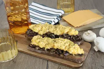 Tartines champignons oeufs