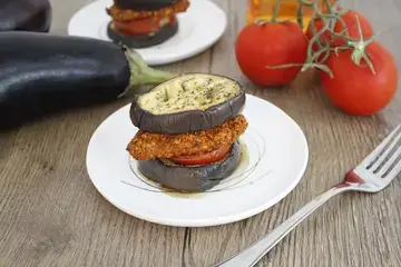 Burger poulet aubergine au air fryer