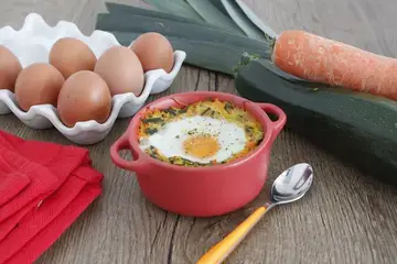 Oeufs et petits légumes