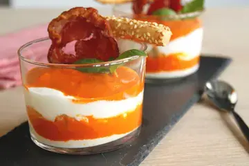 Tiramisu aux poivrons et mascarpone à la pancetta