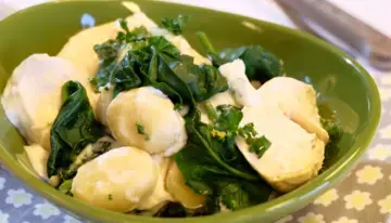 Gnocchis au poulet et épinards
