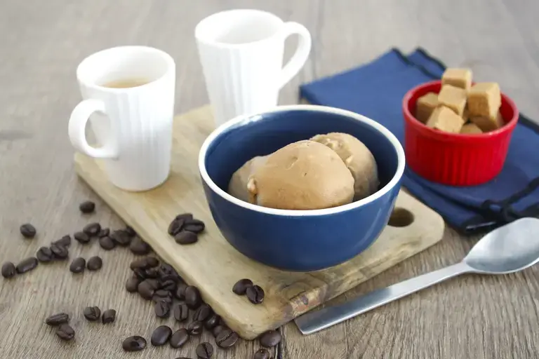Glace au café au lait concentré