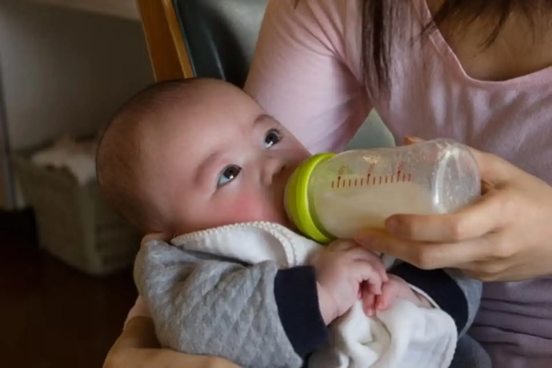 lait infantile pour bébé apres allaitement