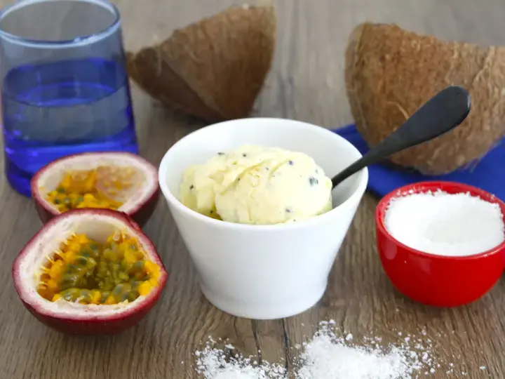 Glace coco passion au lait concentré