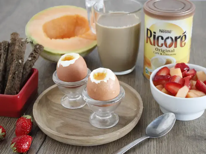 Brunch oeufs à la coque, Ricoré