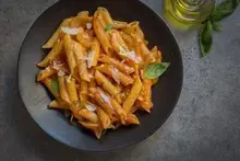 Pennesotto à la sauce tomate minute