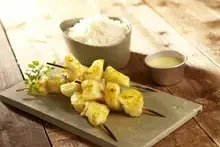Brochettes de cabillaud coco curry