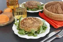 Tortillas de patate douce à l'emmental anti gaspi et salade de mâche