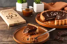 Tarte au chocolat intense et caramel fudge