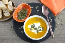 Soupe de potiron burrata et graines de courge