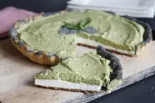 Tarte à l'avocat, chèvre et basilic
