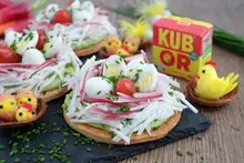Tartelettes de Paques guacamole aux 2 radis et oeuf de caille