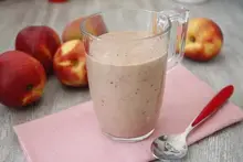 Smoothie Nesquik aux pêches et nectarines