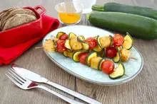 Brochettes Crousti tofu courgettes et tomates au air fryer
