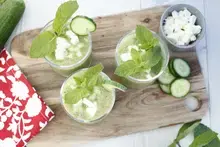 Smoothie concombre, feta et menthe