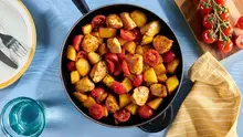 Poêlée de poulet, pomme de terre et tomates cerises à la méridionale