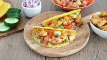 Tacos au poulet croustillant air fryer avocat, tomates