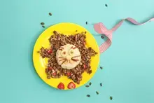 Lion croquant