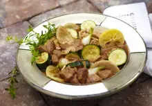 Tajine d'agneau, artichaut courgettes et citrons confits