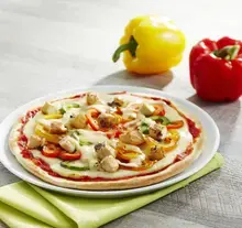 Pizza poulet et poivrons grillés