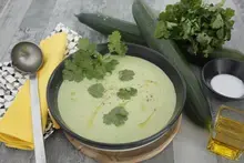 Soupe glacée de Concombre Thaï