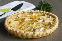 Tarte au camembert et pommes