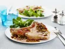 Côtes de veau sauce aux cornichons et câpres
