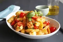 Salade de pommes de terre, mozarella et poulet