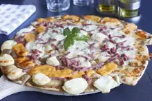 Pizza apéro spirale aux 4 fromages