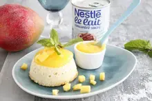 Flan coco au coulis de mangue
