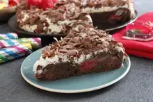 Fondant aux framboises, mascarpone et copeaux de chocolat