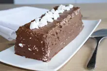 Duo glacé de mousse au chocolat et meringue