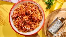 Spaghetti bolognaise et boulettes de viande