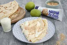 Crêpe au citron et pépites de noix de coco grillées