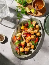 Tofu croustillant aux légumes rôtis