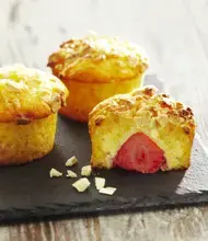 Muffins chocolat blanc coeur de fraises