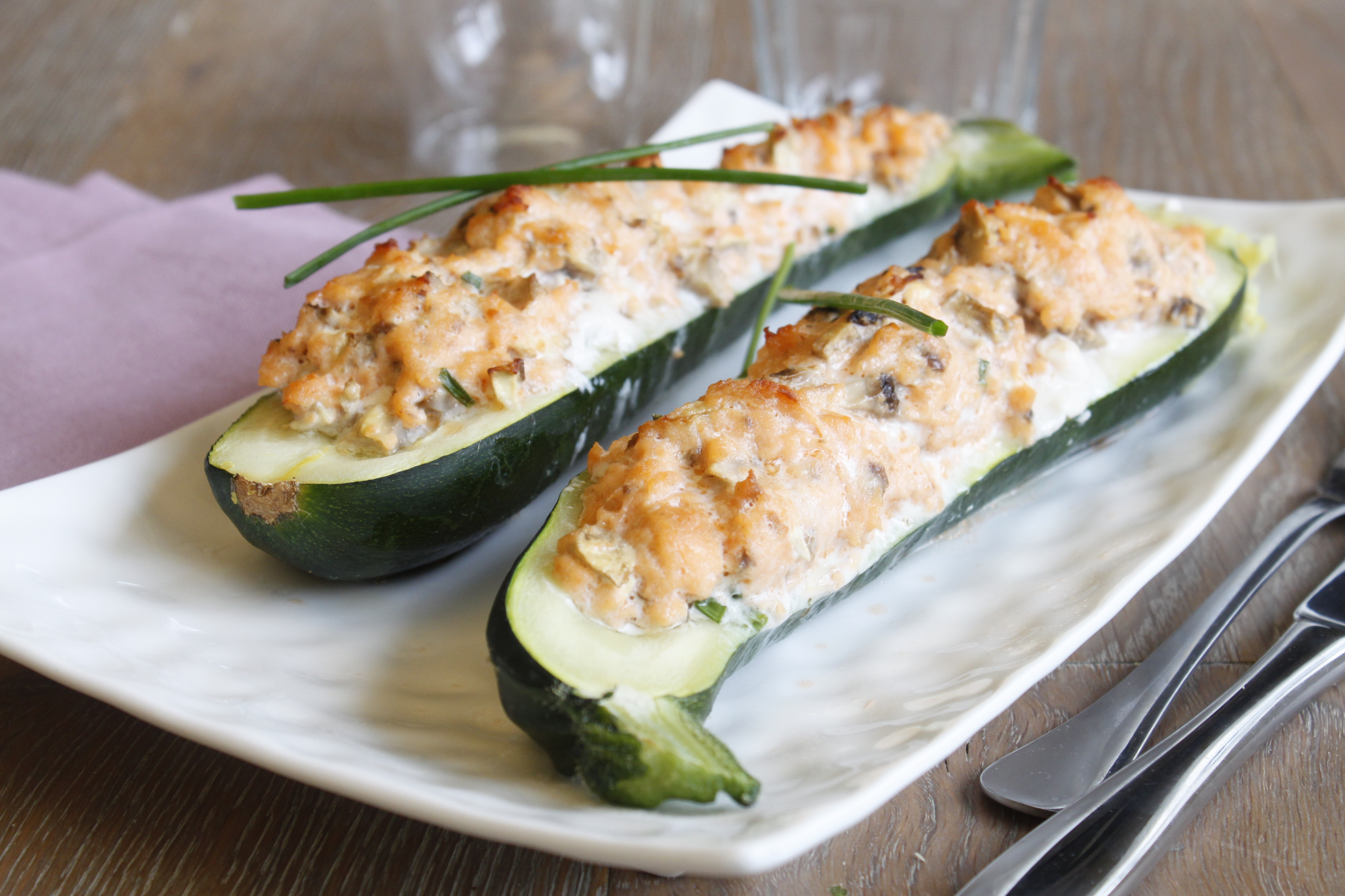 Courgettes farcies saumon champignons ciboulette