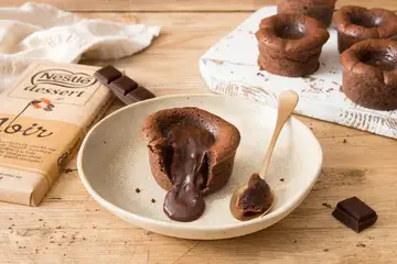 Coeur coulant chocolat Noir Nestlé Dessert.