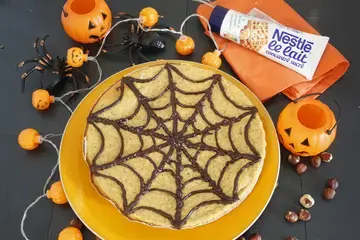 Gâteau moelleux potiron noisettes d'halloween au lait concentré