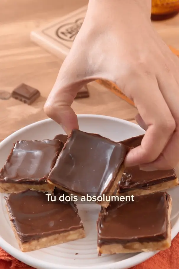 Preview image for the video "Carres_Fondants_Caramel_Nestle_Dessert_2026_06_V3.mp4".
