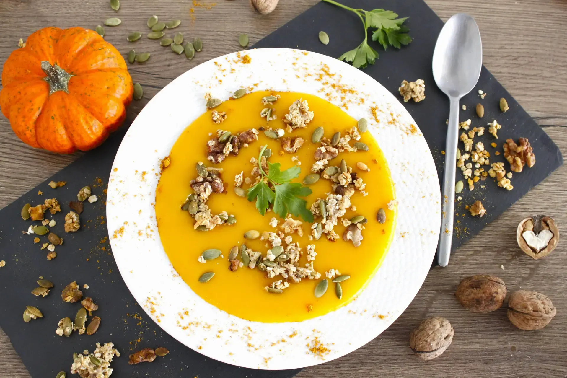 Visuel velouté de potiron et granola maison au curry