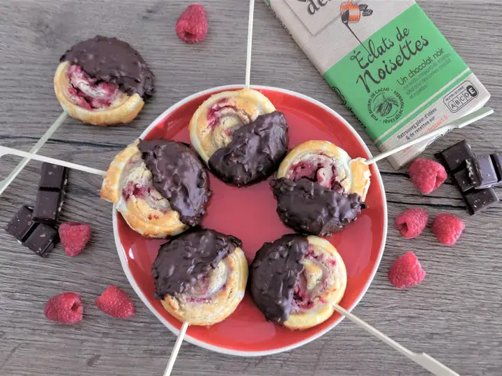 Roll's framboises chocolat noisettes