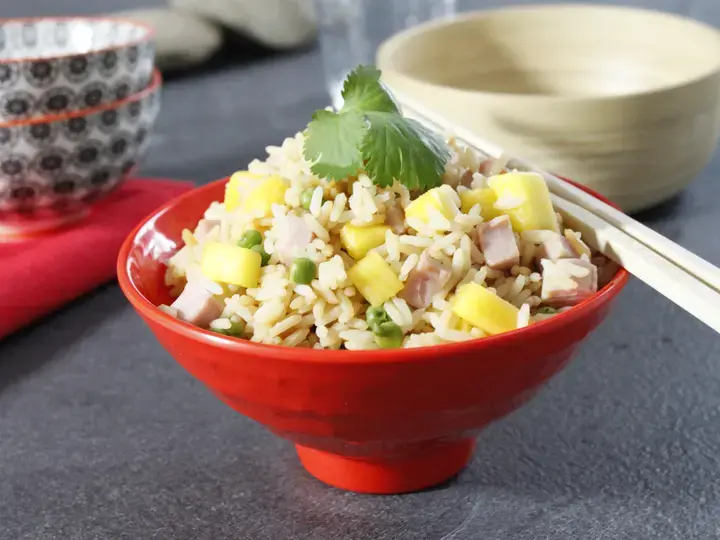 Riz cantonnais à l'ananas