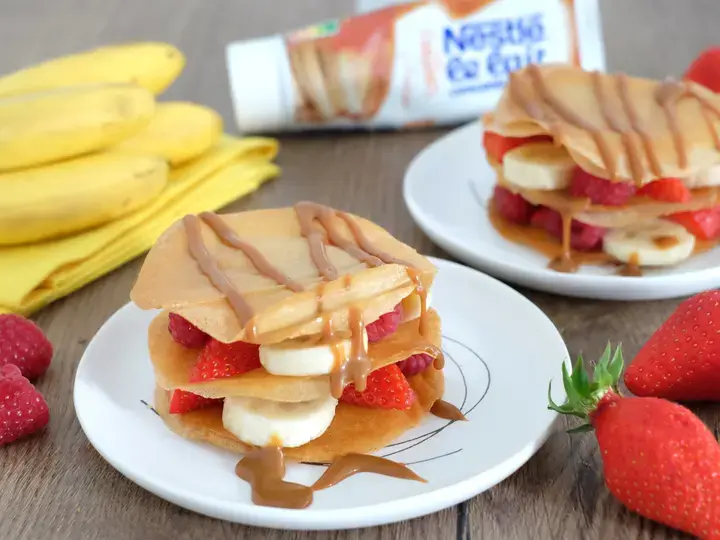 Millefeuilles aux fruits sauce caramel